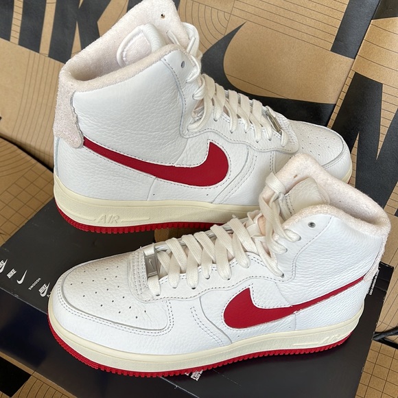 NIKE W AF1 SCULPT Summit White/Gym Red - Picture 12 of 16
